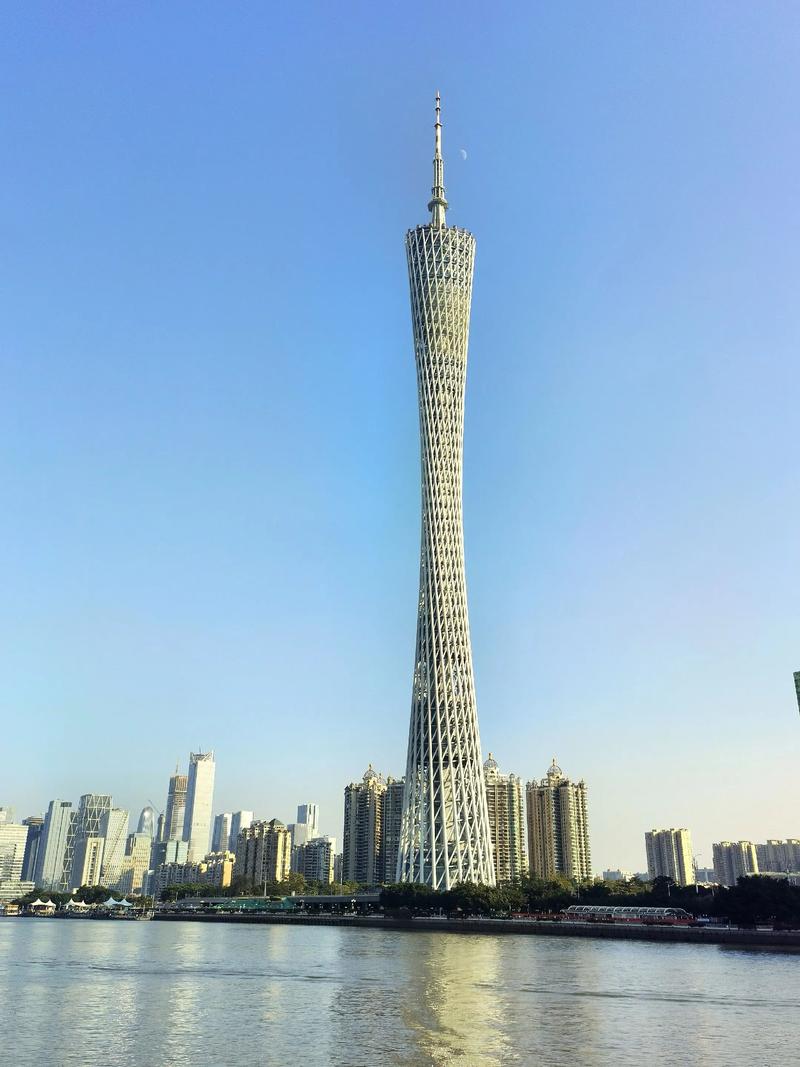 别墅设计新趋势：自然与科技融合的艺术